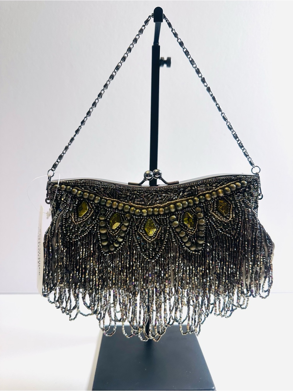 ✨ NWT Olive green Noir Elegance — Beaded Kiss-Lock Bag ✨